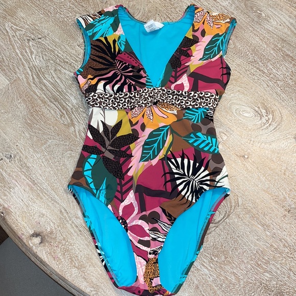 Bleu Rod Beattie Run Wild Cap sleeve one-piece bathing suit. size 4 - Picture 5 of 7